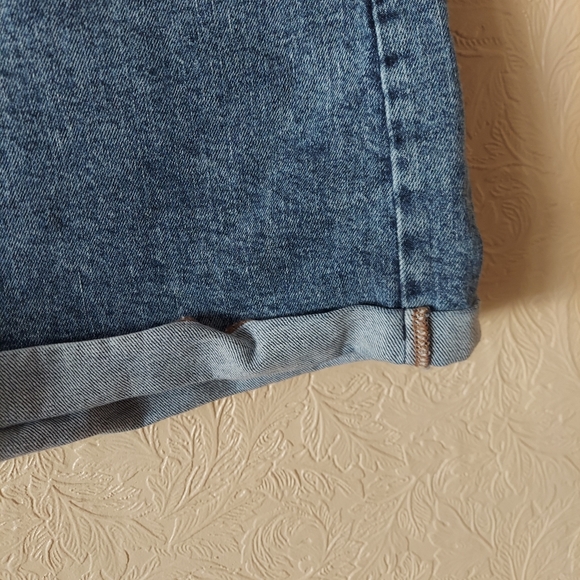 3/$15 Wild Fable acid wash high waist denim jean shorts cuffed 16 / 33 - Picture 3 of 9